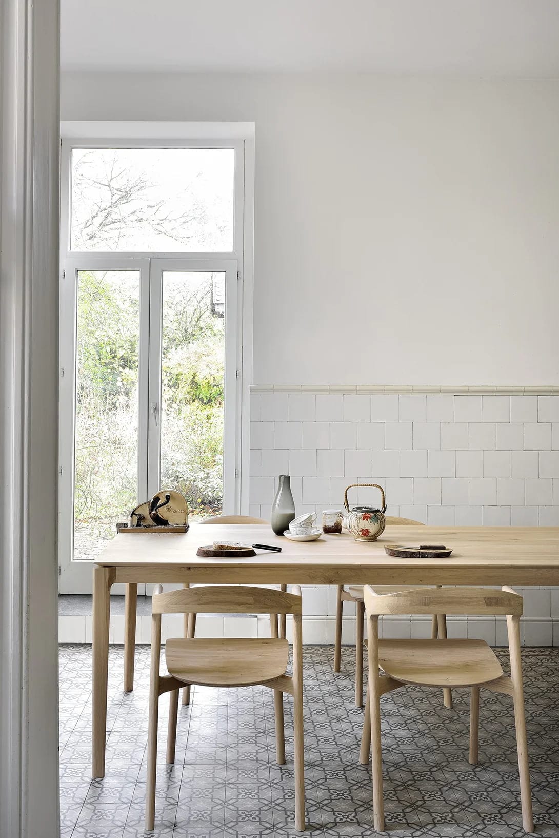 Dining Table - Size 140 x 80 x 76 (Code UEE9)