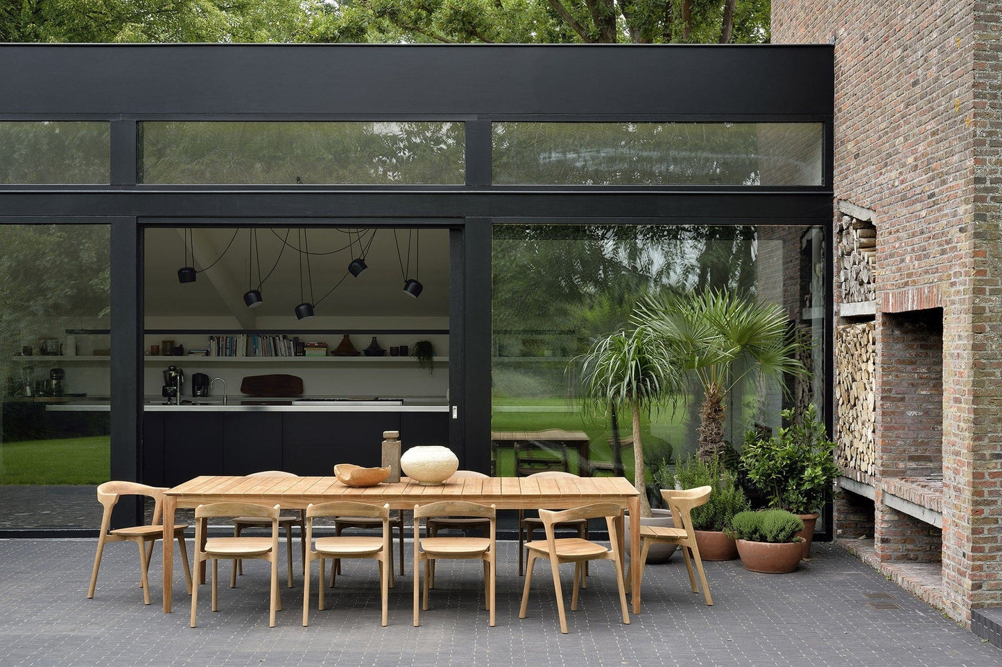 Dining Table - Size 162 x 80 x 76