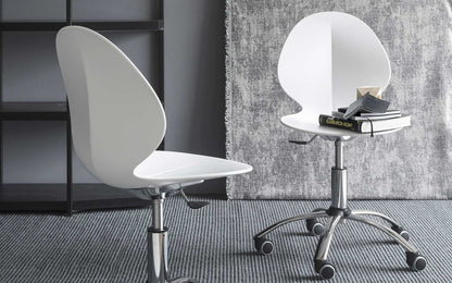 Chair - Metal (Code NURJ)