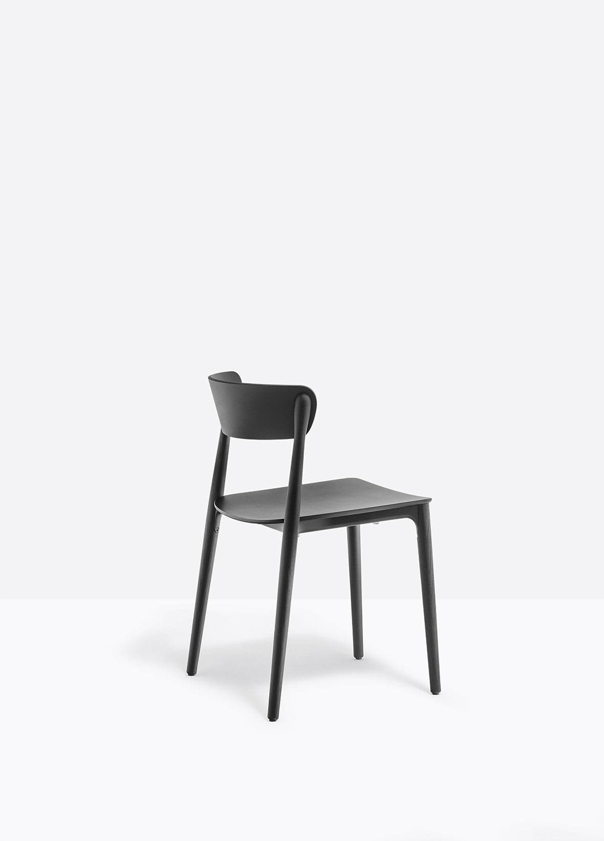 Chair - Wood (Code ZTZC)