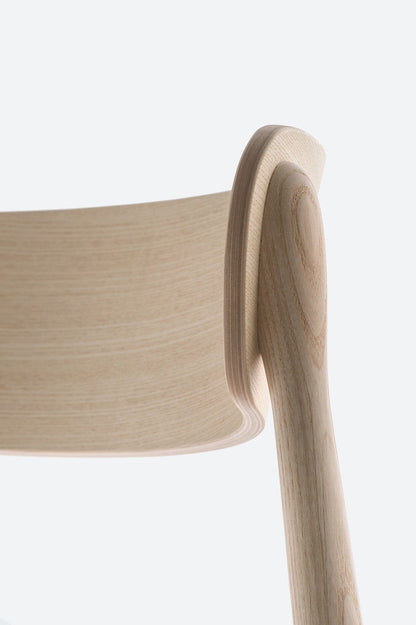 Chair - Wood (Code ZTZC)