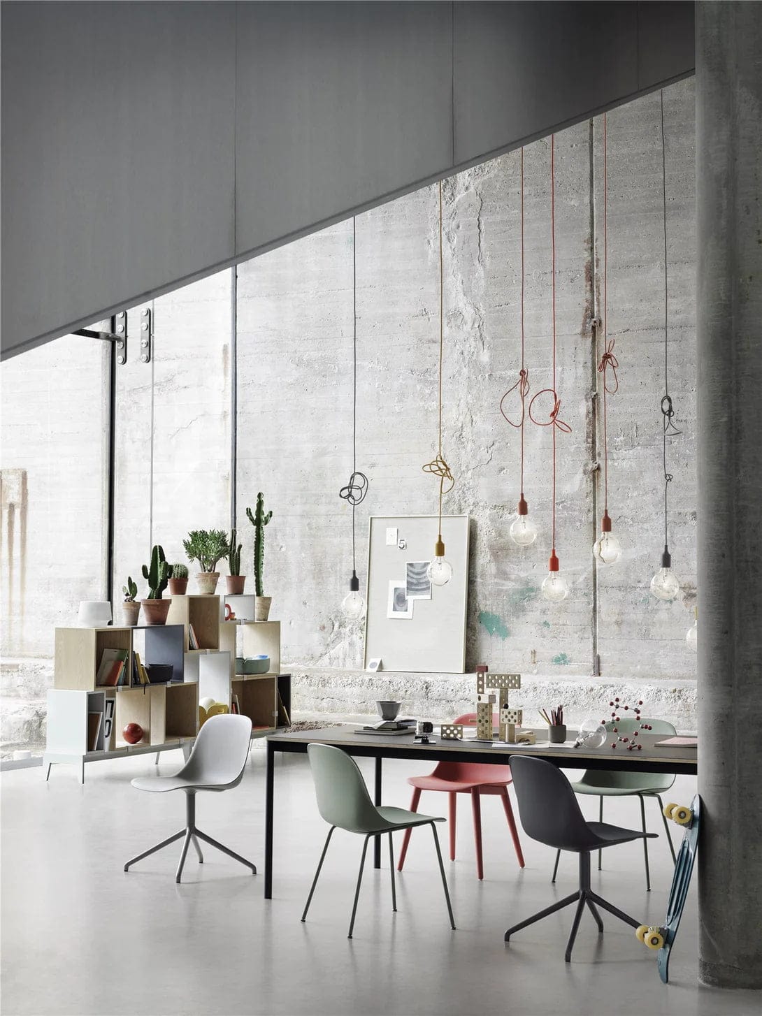 Light Bulb - Muuto - Burgundy