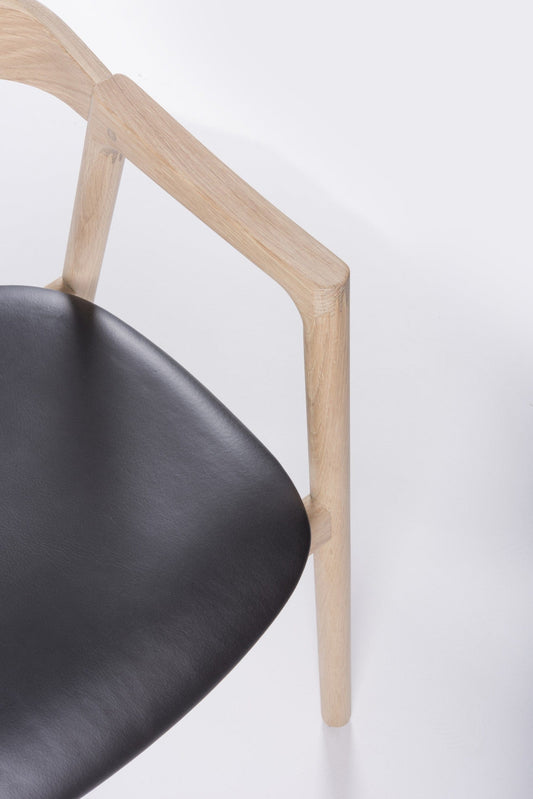 Chair - Wood (Code TJ7L)
