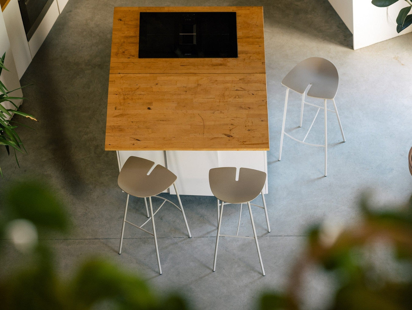 Stool - Metal (Code X5UM)