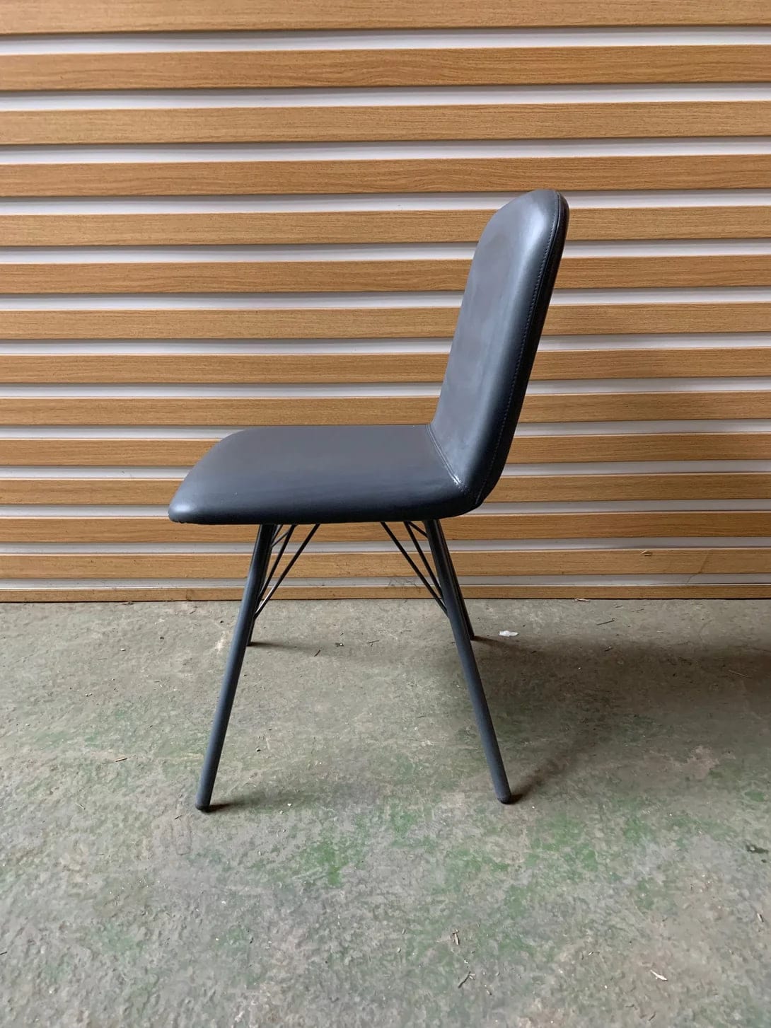 Chair - Metal (Code P9YZ)