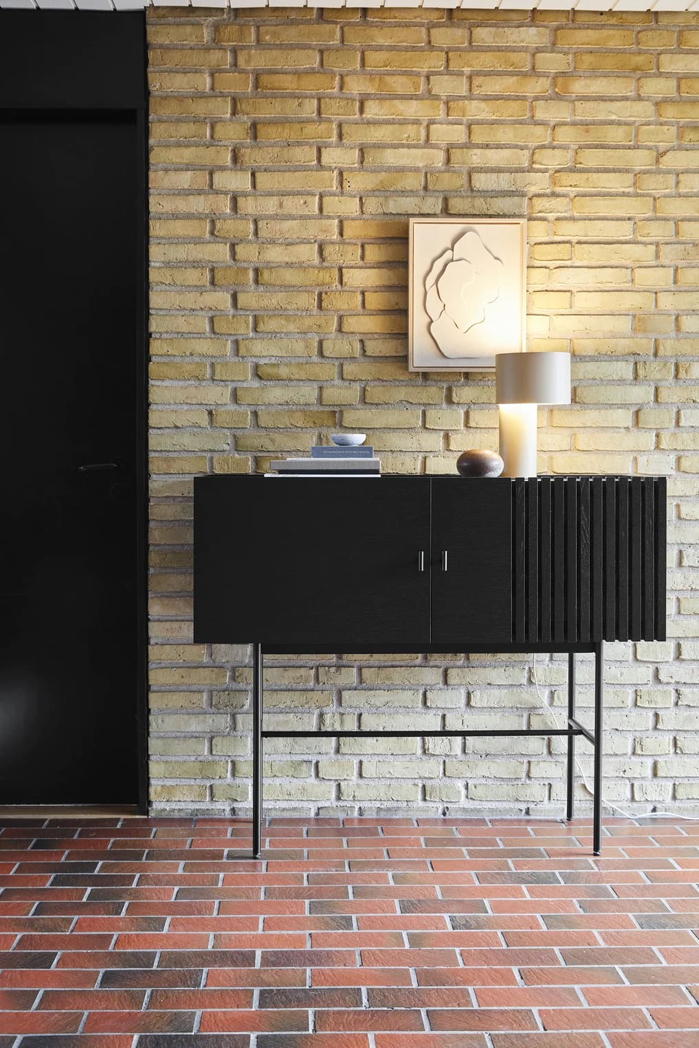Dresser - Black (Code TF58)