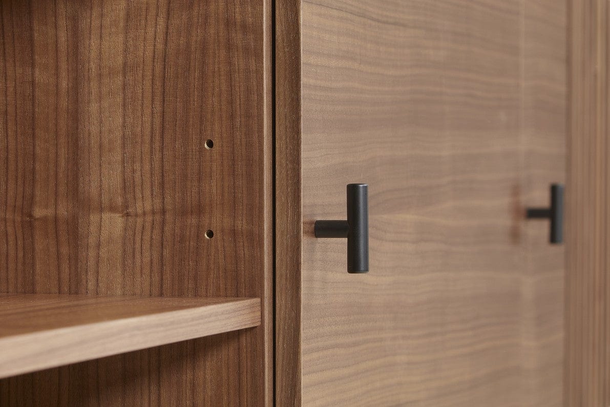 Dresser - Black (Code WQQV)