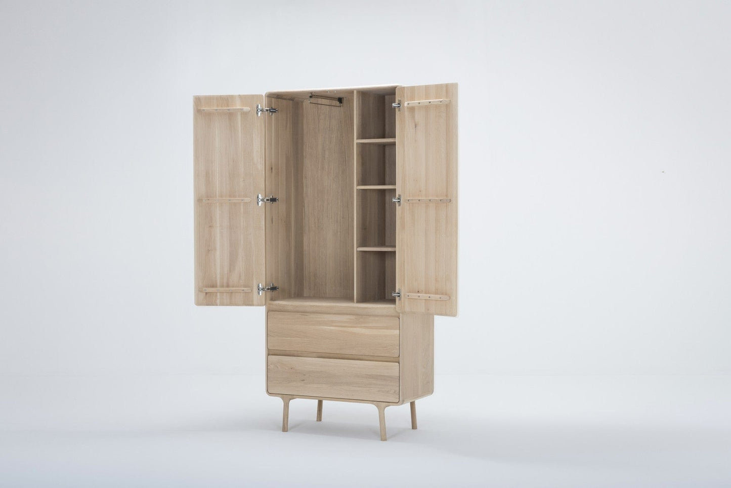 Wardrobe - Style Code CHEZ