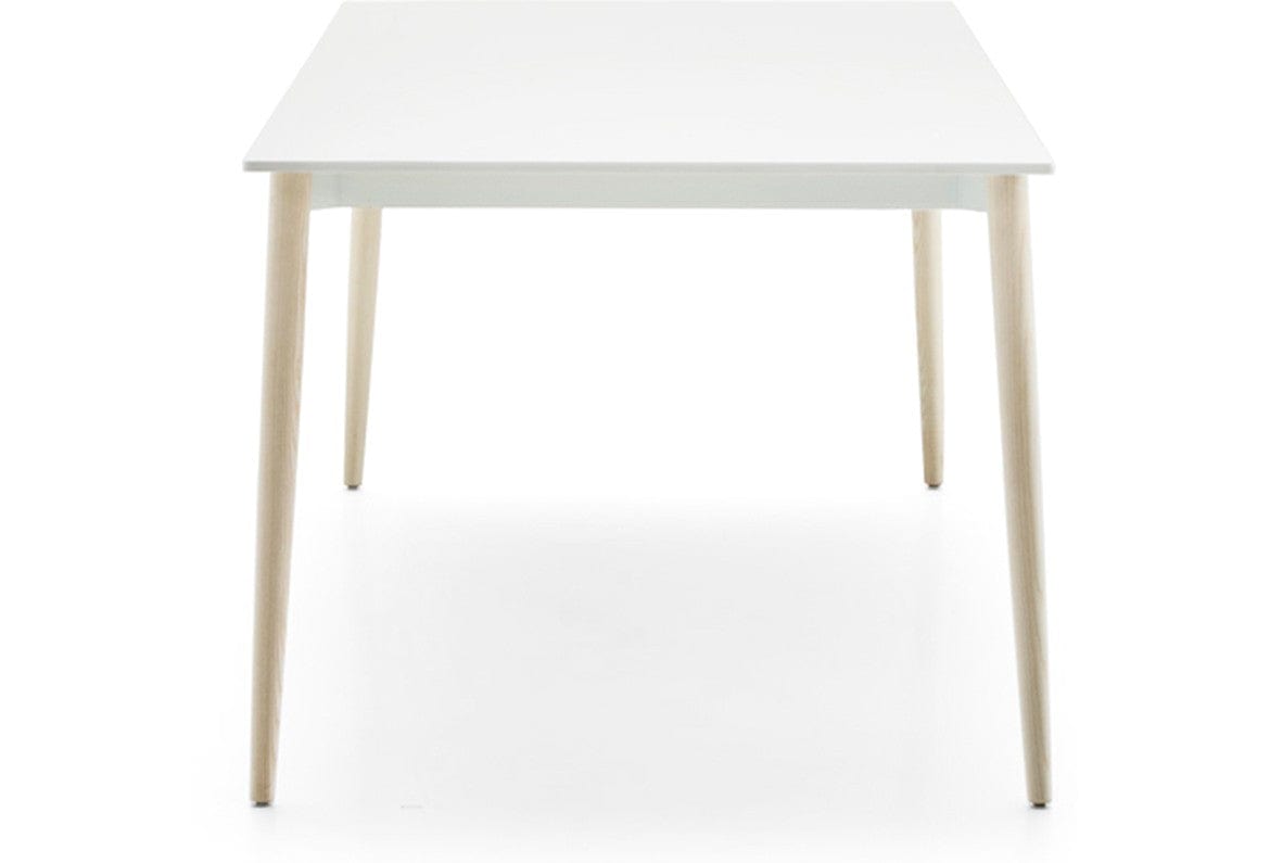 Dining Table - Oak (Code F643)