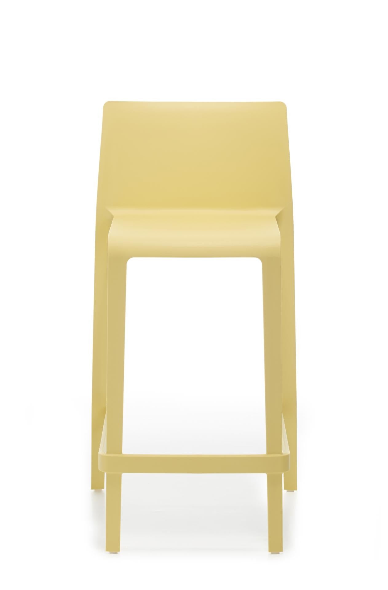 Stool - Yellow (Code VDKQ)