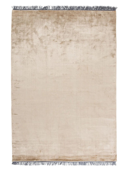 Rug - Size 140 x 200