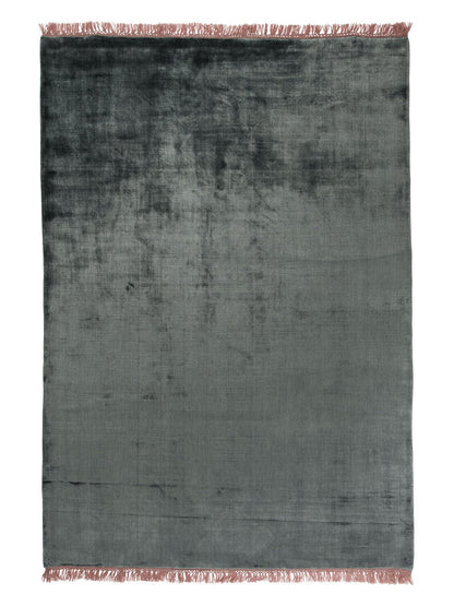 Rug - Size 140 x 200