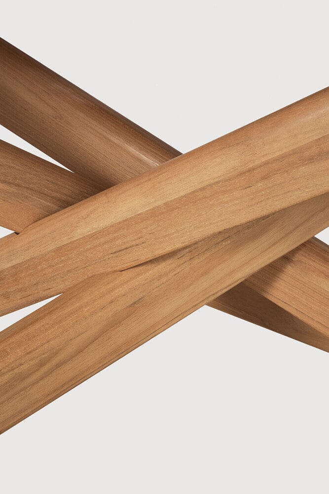 Dining Table - Size 203 x 104 x 76