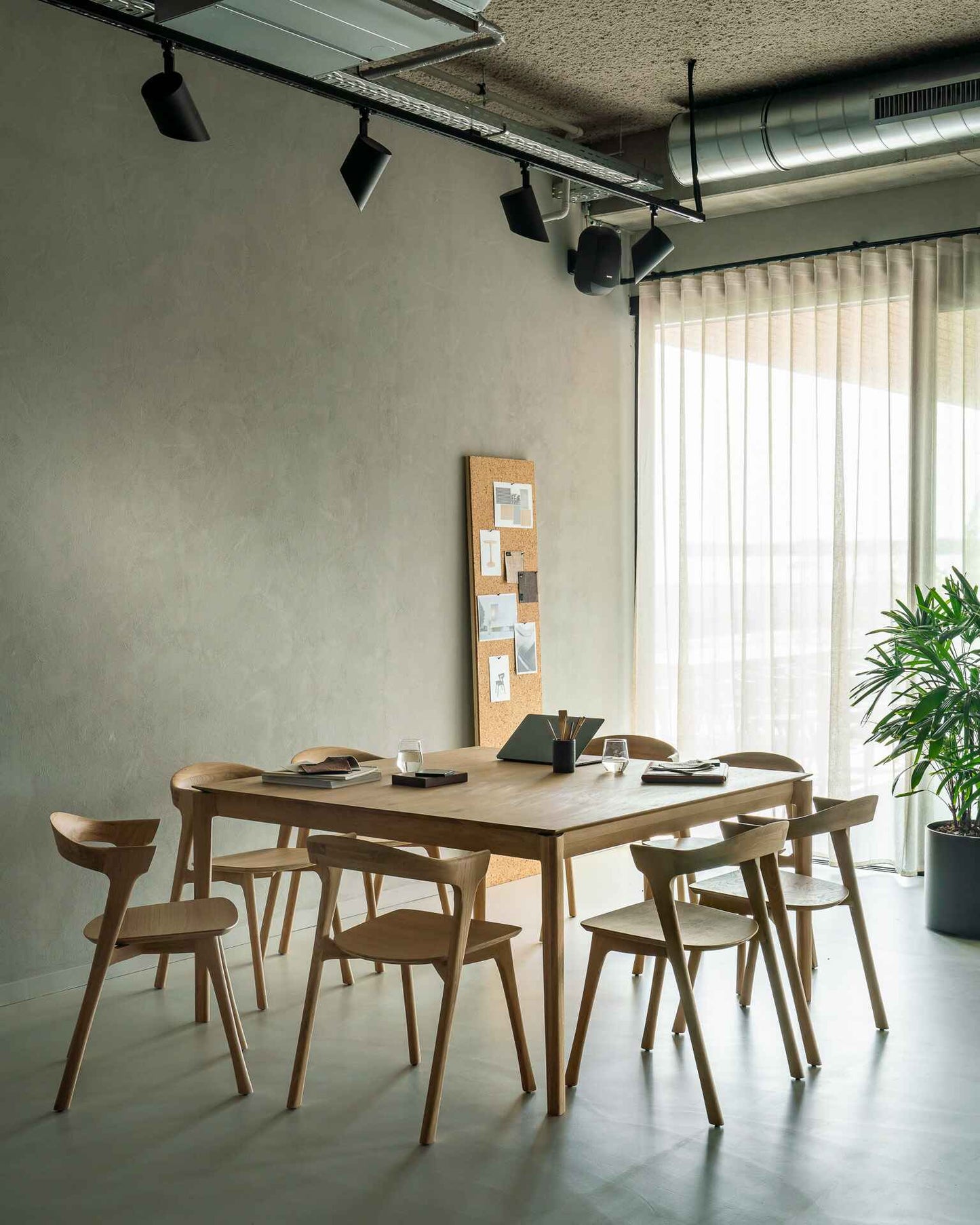 Dining Table - Oak (Code LXN8)