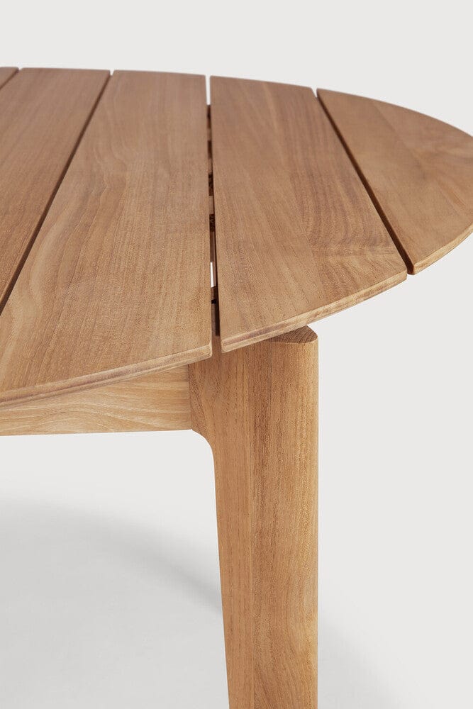 Table - Size 125 x 125 x 76